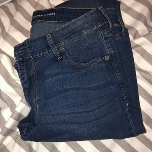 Medium wash old navy skinny jeans